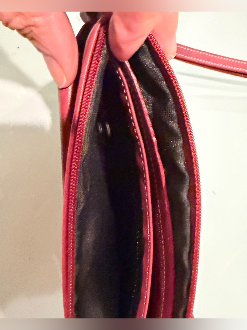 Tignanello Red Leather Wristlet Clutch/wallet- buttery soft - Picture 4 of 8